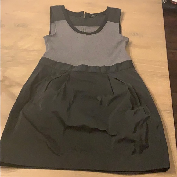 Theory gray and black dress with pockets - Picture 3 of 10